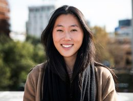 Marie, professeur d'anglais au collège et lycée à Montargis